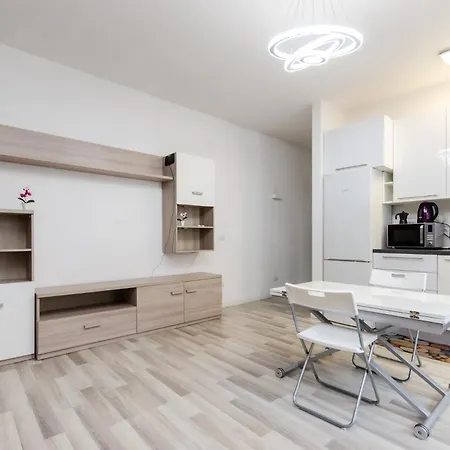 Lugano S&s Home, Moderna E Tranquilla, Vicino Al Centro Di Milano, Con Parcheggio Gratuito Esterno *